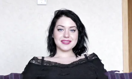 Русская девушка приехала на Вудман порно кастинг где ее трахают двумя членами