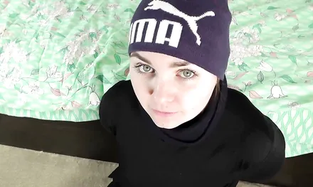 Застукал девушку-воровку и трахнул