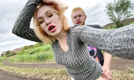 Русские блогеры занимаются сексом на природе