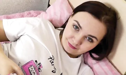 Русская девушка любит делать минет за деньги