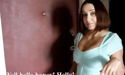 Русская мамка вернулась домой после свидания и с любовником