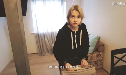 Русское порно с сюжетом с милой девушкой стилисткой