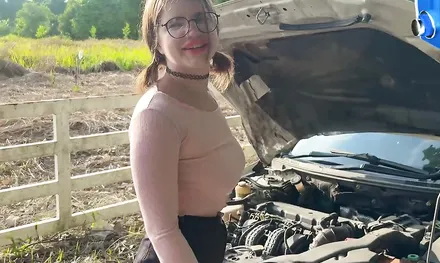 Изменила парню с незнакомцем