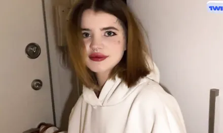 Изменяет девушке с ее лучше подругой и занимается с ней анальным сексом