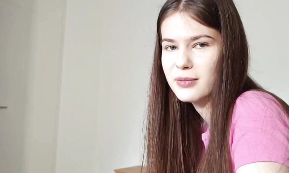 Долго не думала, а просто соблазнила парня