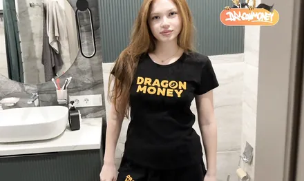 Показал свой стояк и дал понять что хочет секса