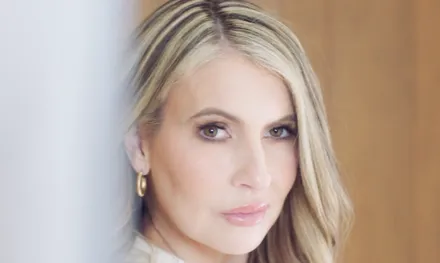 Показала парню на что способна ее зрелая киска