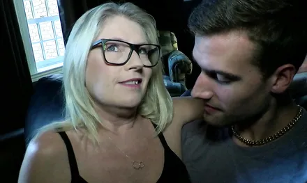 Секс с женщиной старше себя